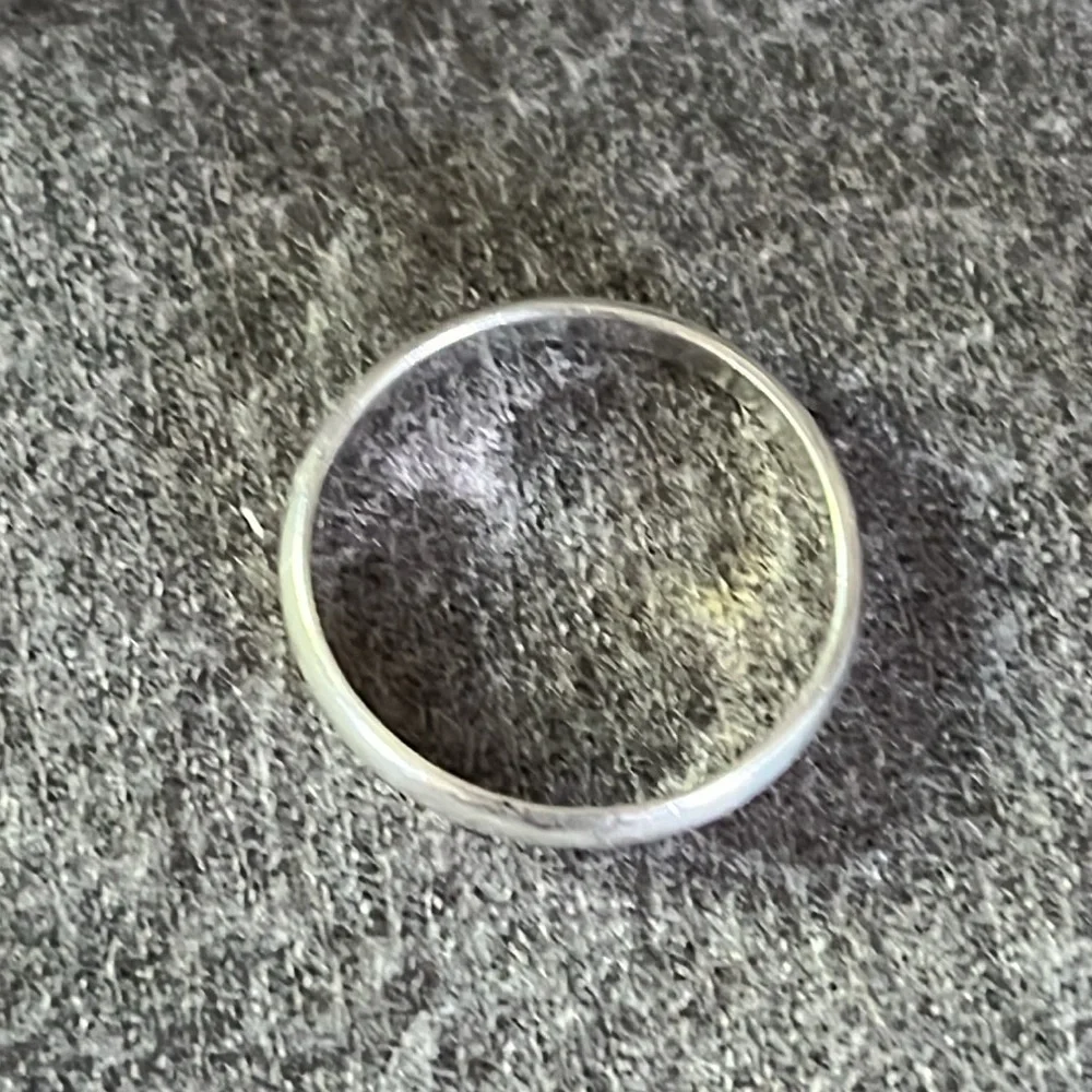 Sterling Silver Band Ring-9.5 - Picture 3 of 8